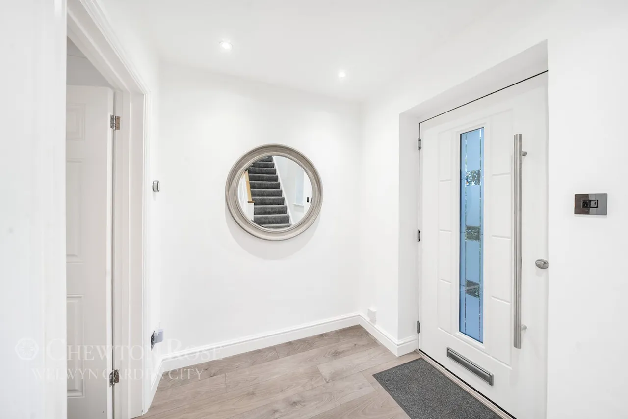 Manor Road, St Albans, photo 10