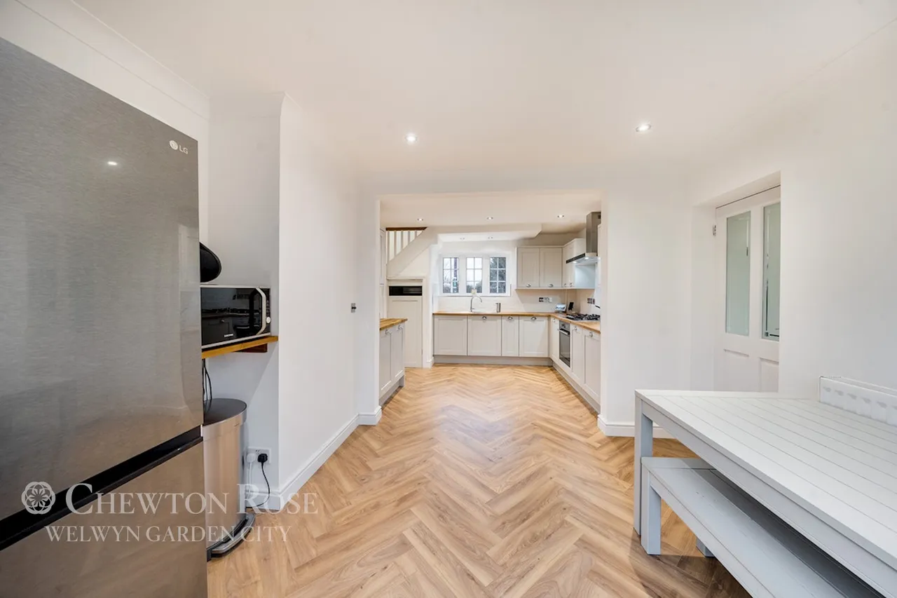 Manor Road, St Albans, photo 7
