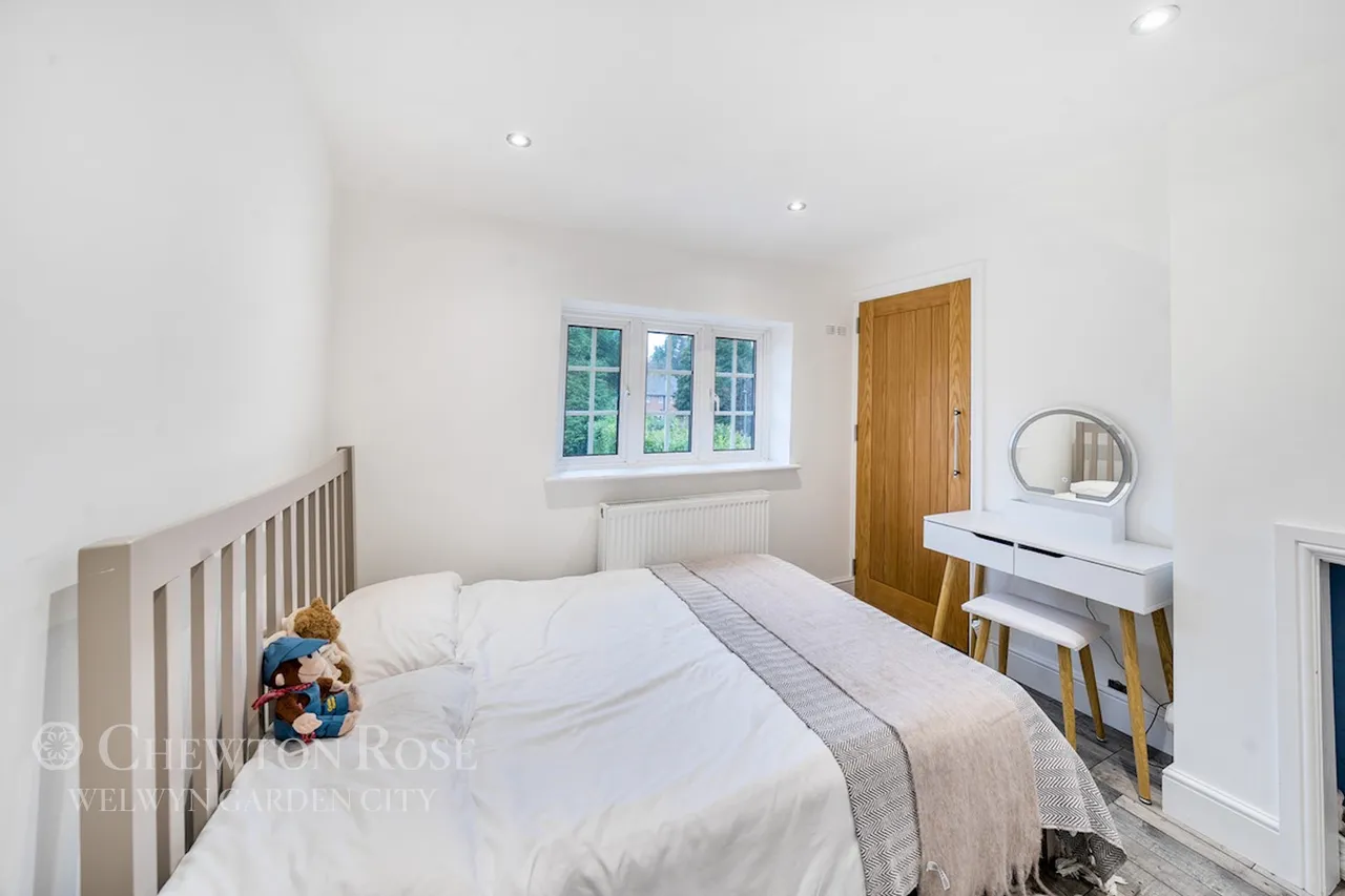 Manor Road, St Albans, photo 25