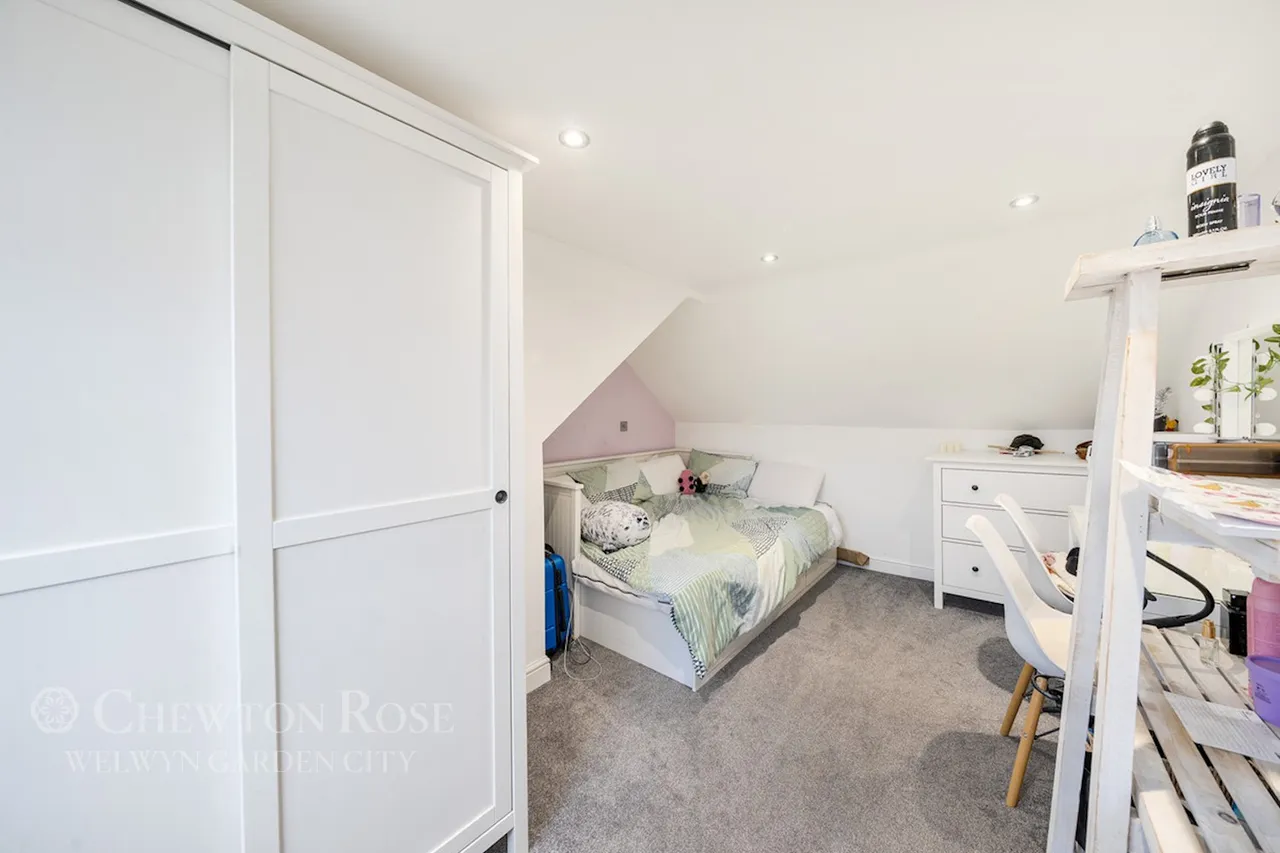 Manor Road, St Albans, photo 14