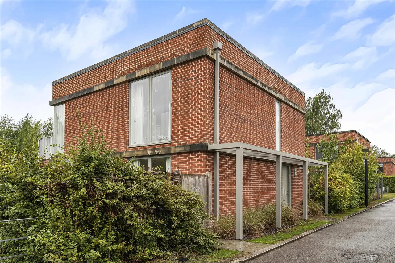house for sale, Trenchard Lane, Caversfield