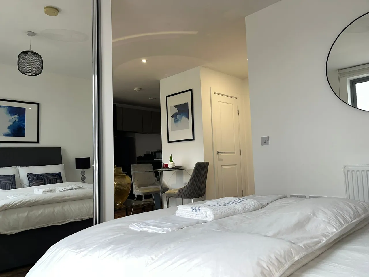 London, E14, photo 3