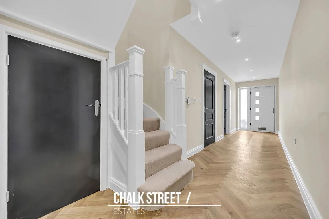 Wray Close, Hornchurch, RM11 1JX, photo 17