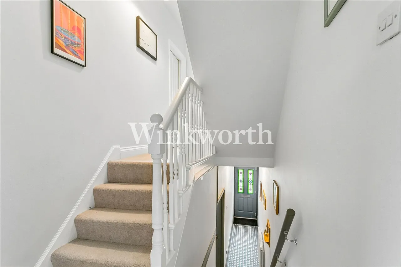 St. Loy's Road, London, N17, photo 11