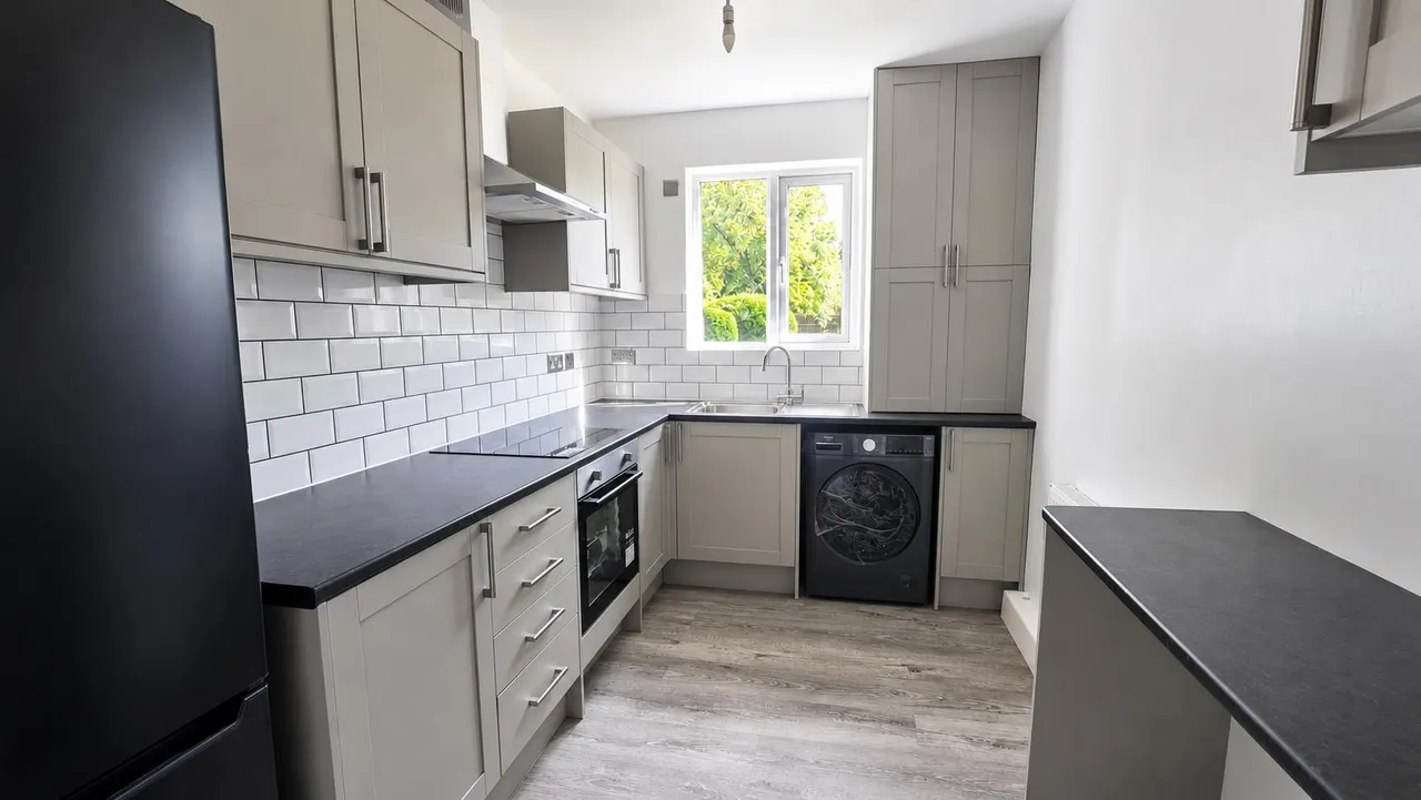 Salterford Road, LONDON, photo 9