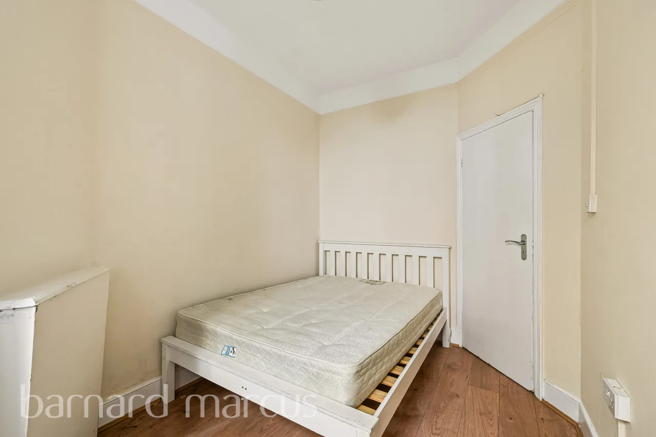 Salterford Road, LONDON, photo 5