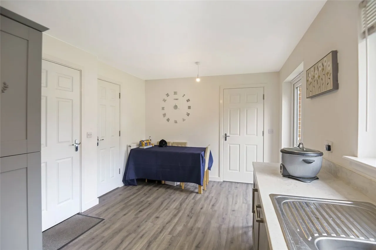 Aquitania Crescent, Larkhall, South Lanarkshire, ML9, photo 6