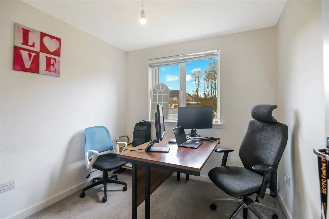 Aquitania Crescent, Larkhall, South Lanarkshire, ML9, photo 13