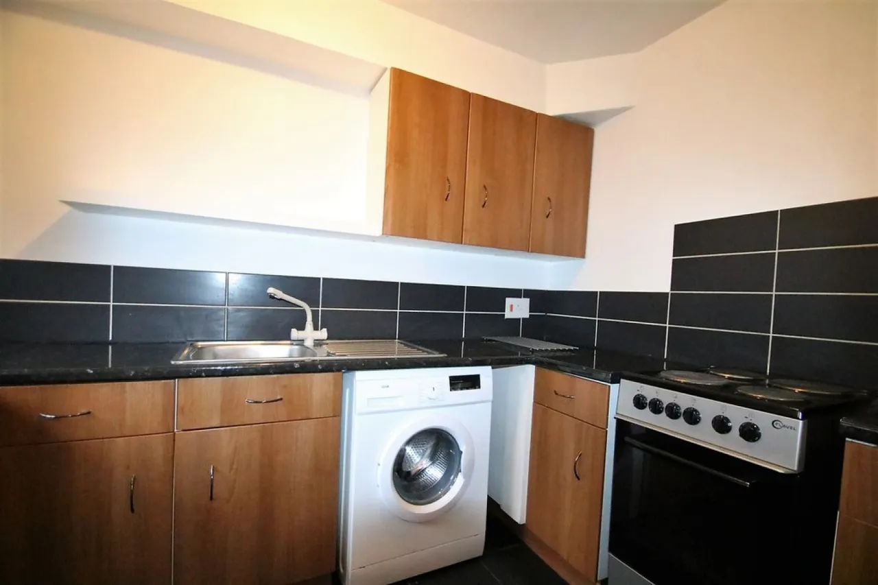 Denning Avenue, Waddon, Croydon, photo 4