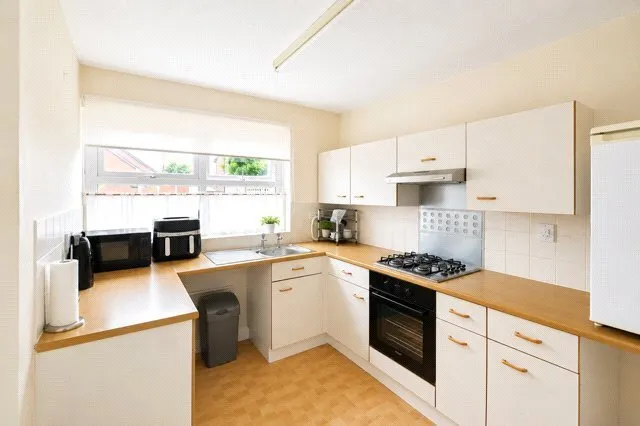 Eastcott Close, Blackburn, BB2, photo 6