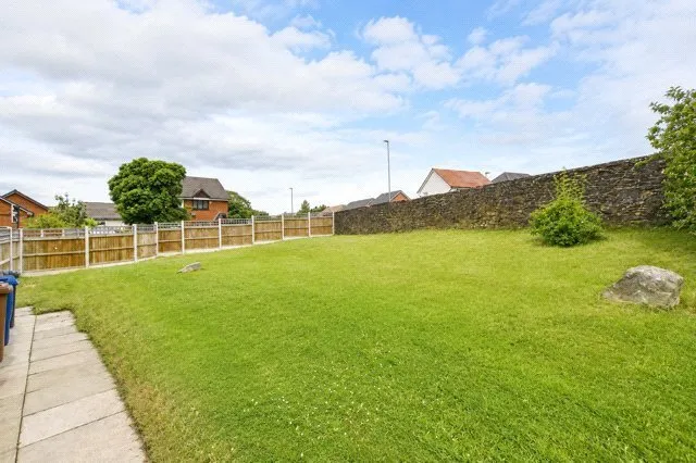 Eastcott Close, Blackburn, BB2, photo 7