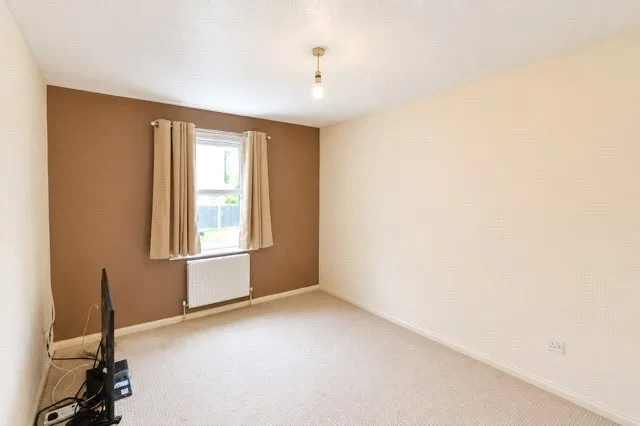 Eastcott Close, Blackburn, BB2, photo 11