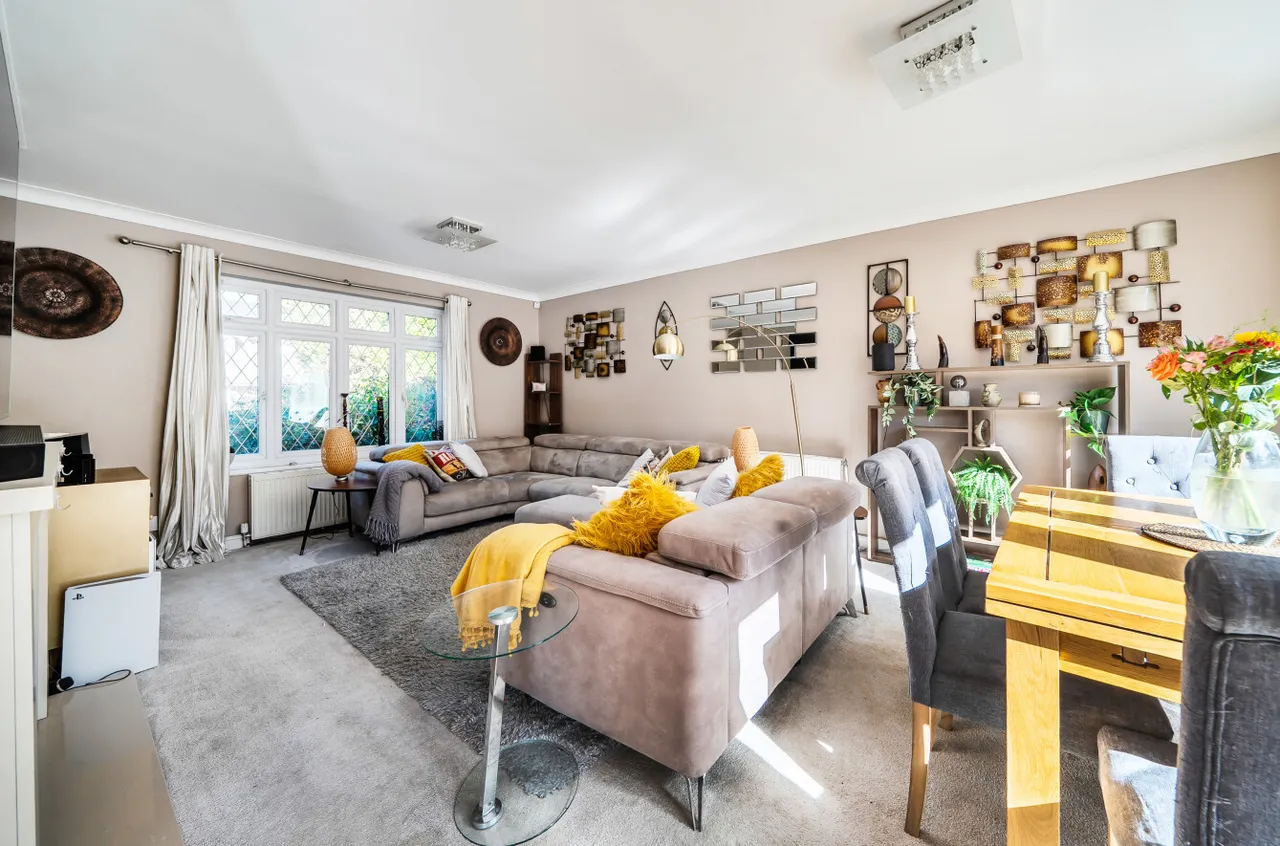 Beverley Close, Camberley, GU15, photo 18