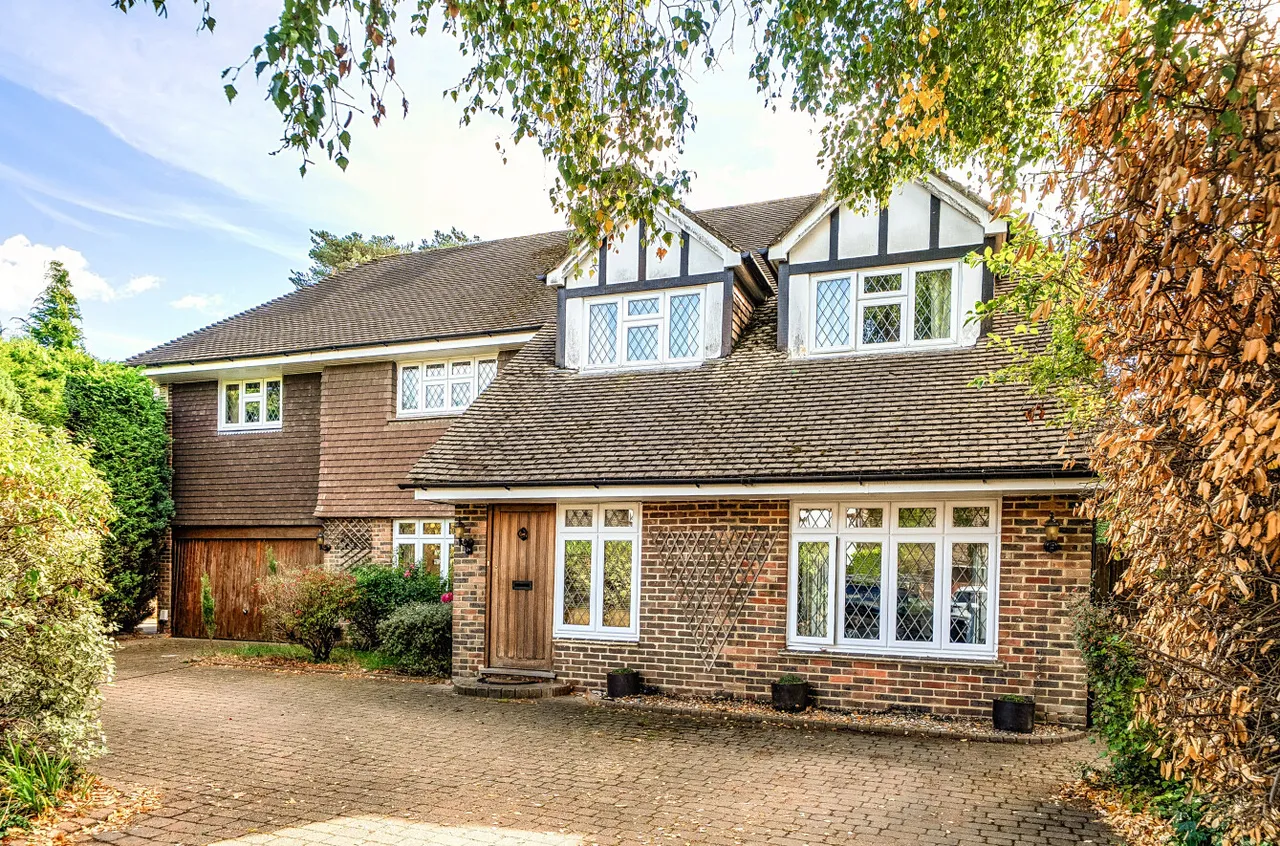 5 bed house for sale, Beverley Close, Camberley, GU15