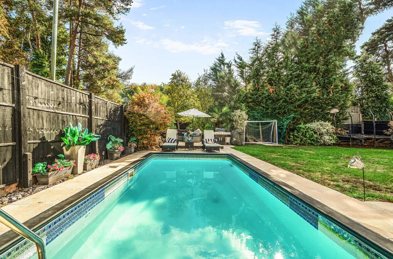 Beverley Close, Camberley, GU15, photo 15
