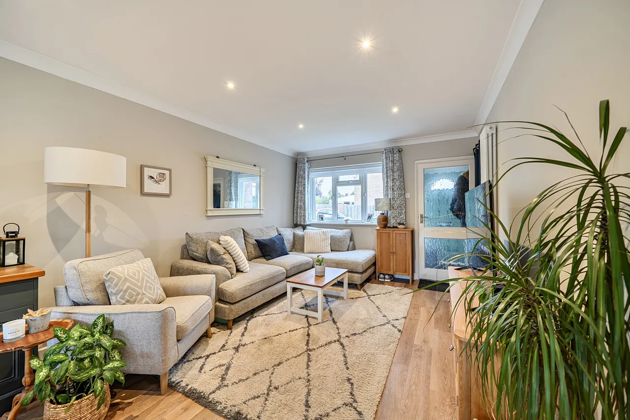 Hall Close, Mill End, WD3, photo 17