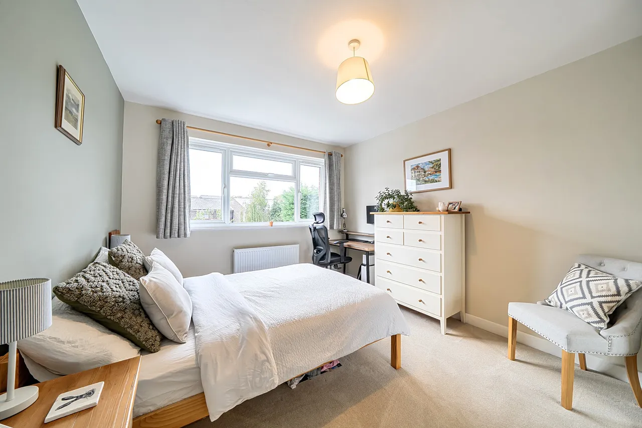 Hall Close, Mill End, WD3, photo 19