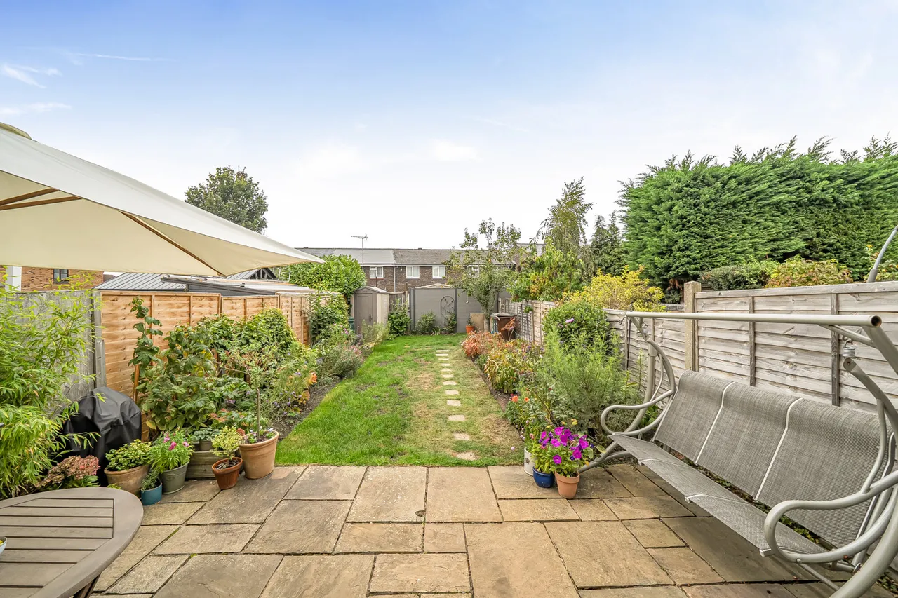 Hall Close, Mill End, WD3, photo 15