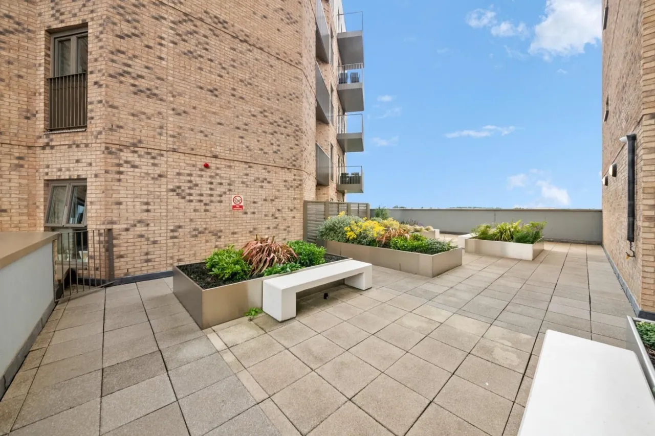 Blyth Road, Hayes, UB3, photo 18