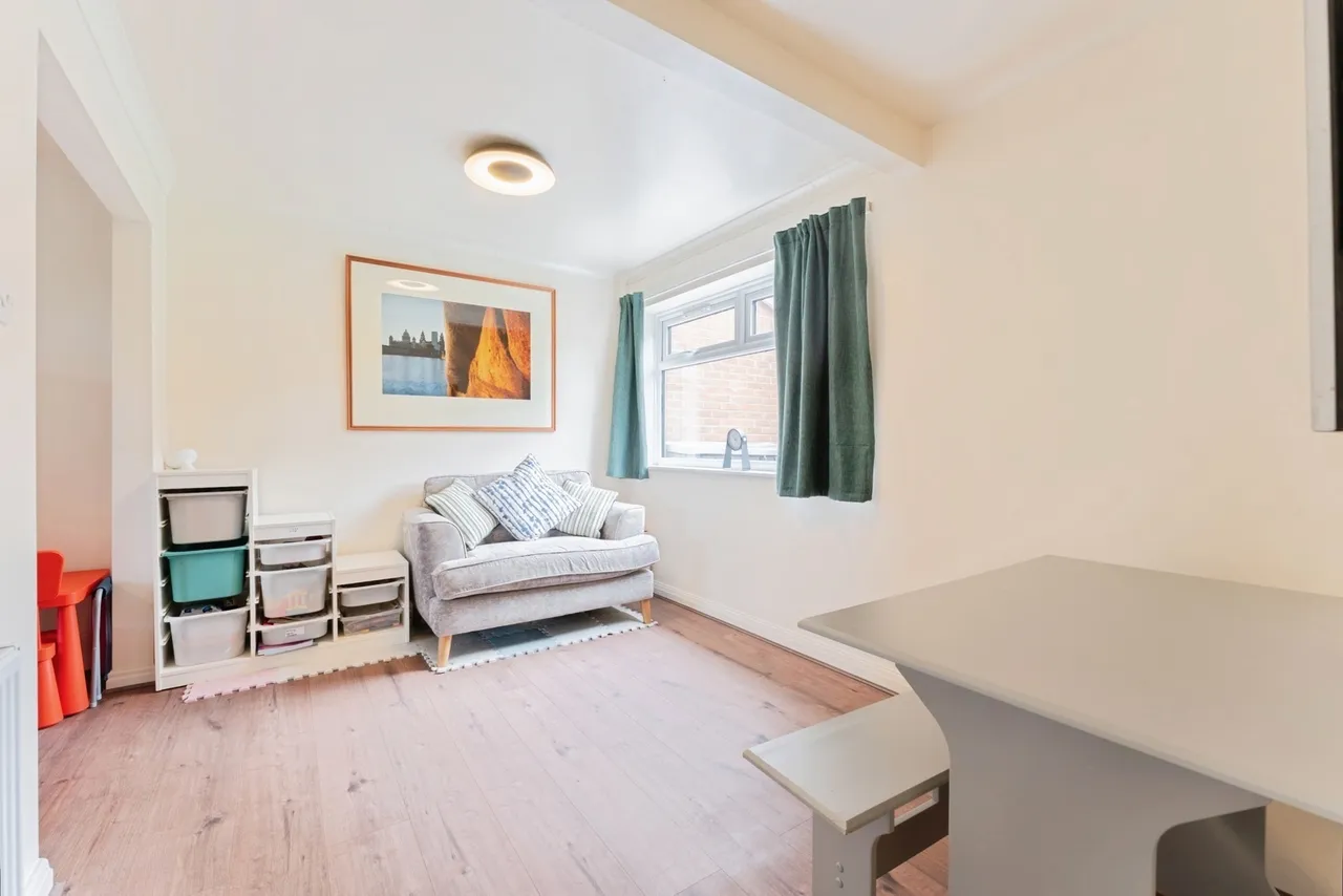 Griffiths Close, Wirral, CH49, photo 5