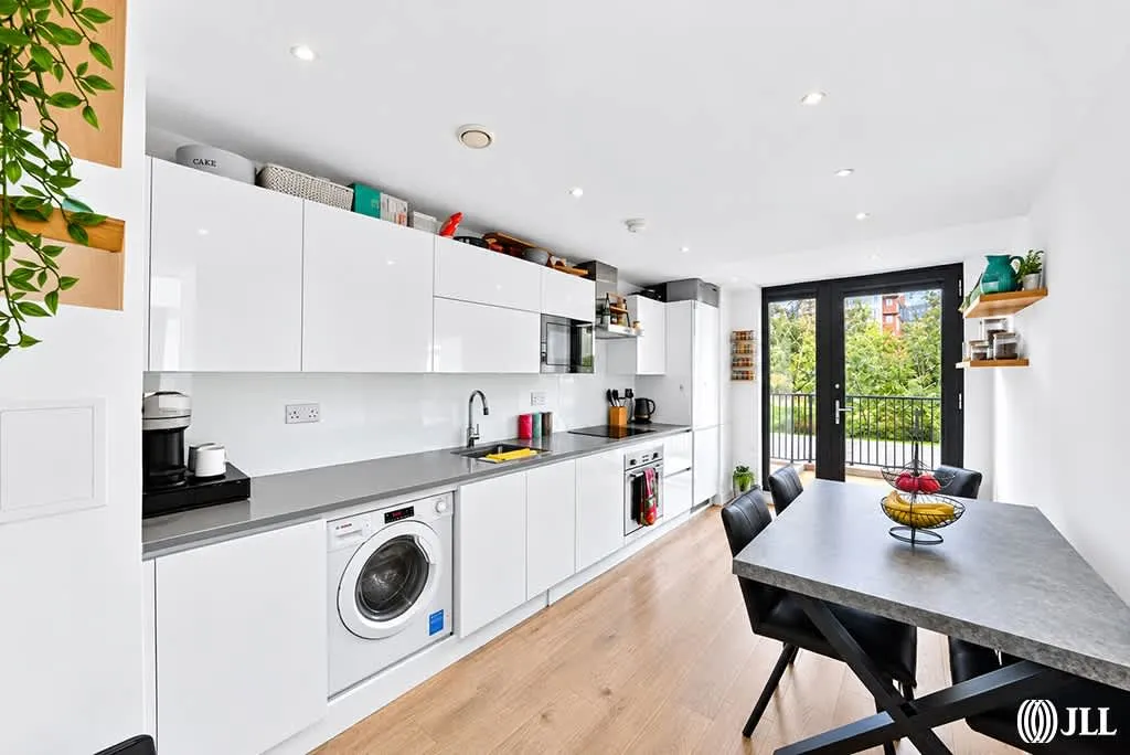 Forrester Way, London, E15, photo 3