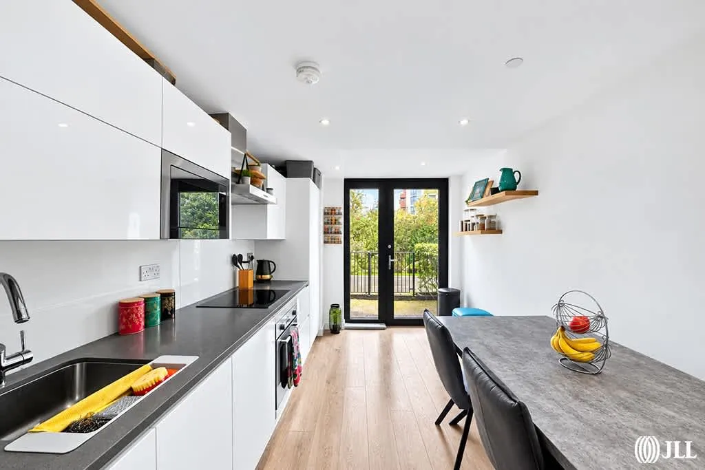 Forrester Way, London, E15, photo 4