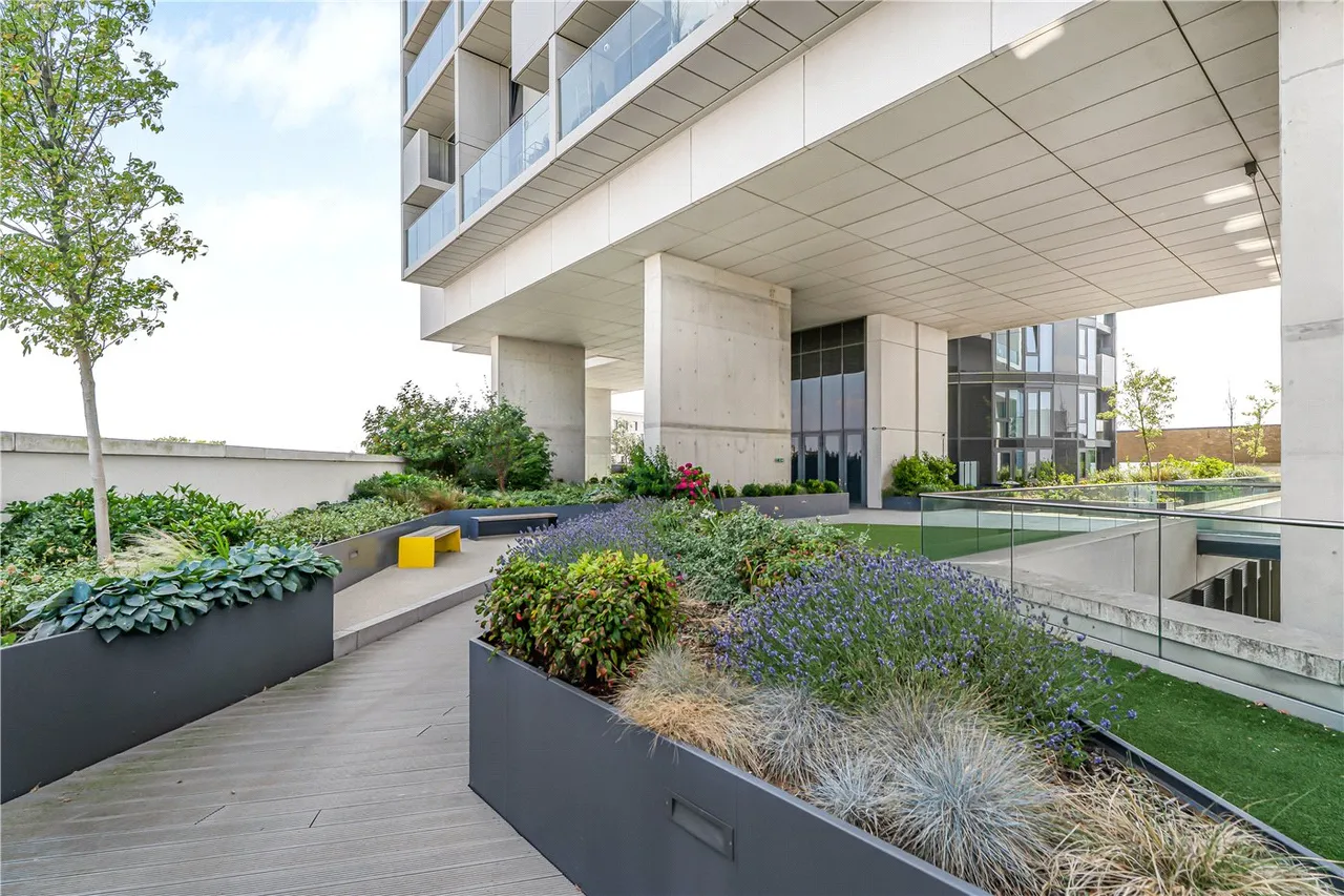 Wells Terrace, London, N4, photo 14