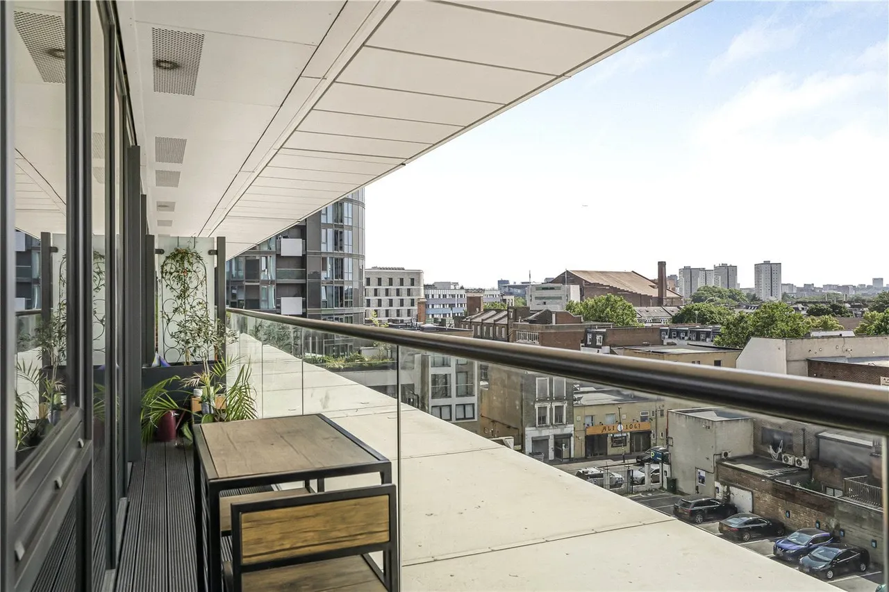 Wells Terrace, London, N4, photo 2
