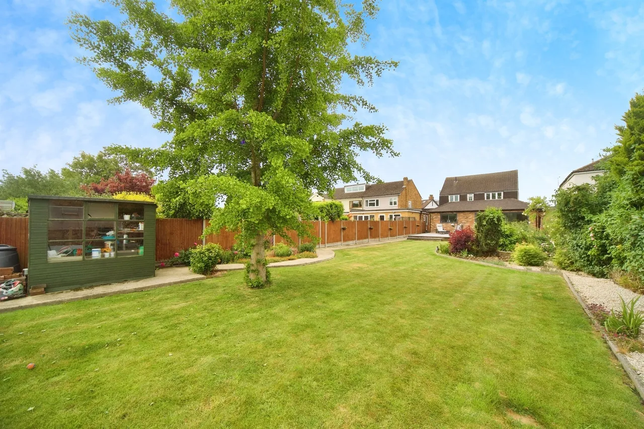 4 bed house for sale, Old Nazeing Road, Broxbourne, EN10