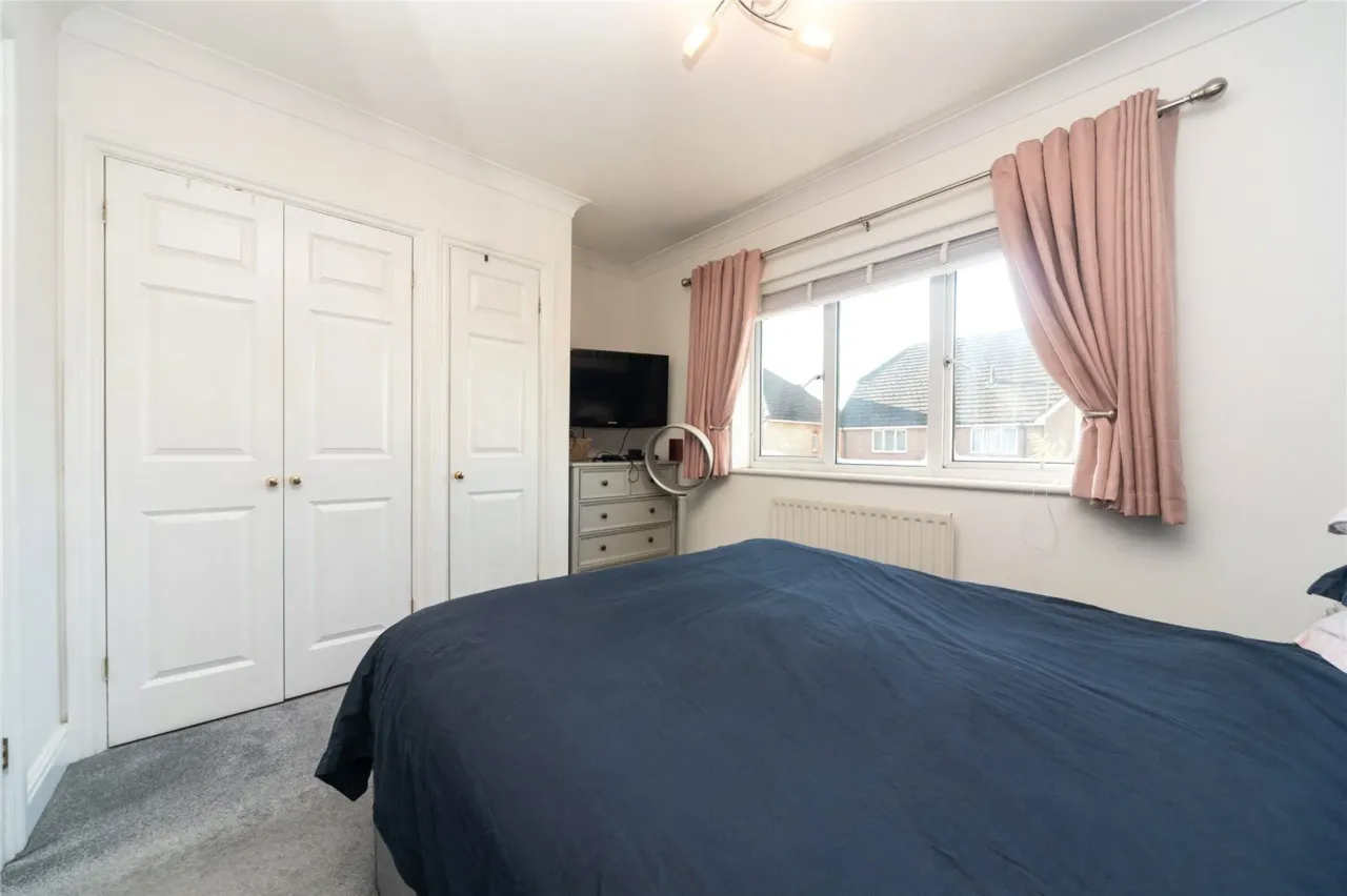 Campbell Close, Byfleet, West Byfleet..., photo 17