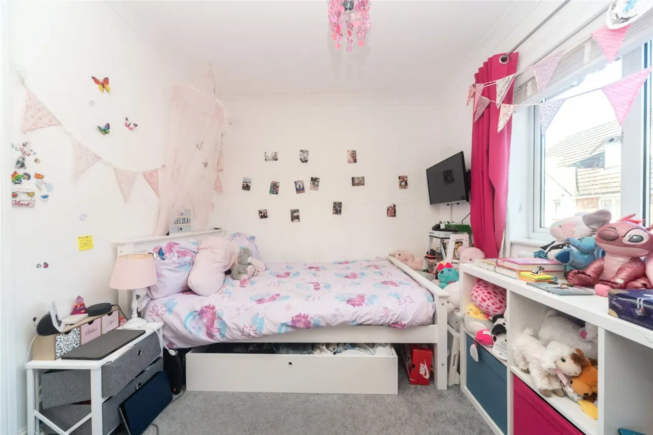 Campbell Close, Byfleet, West Byfleet..., photo 20