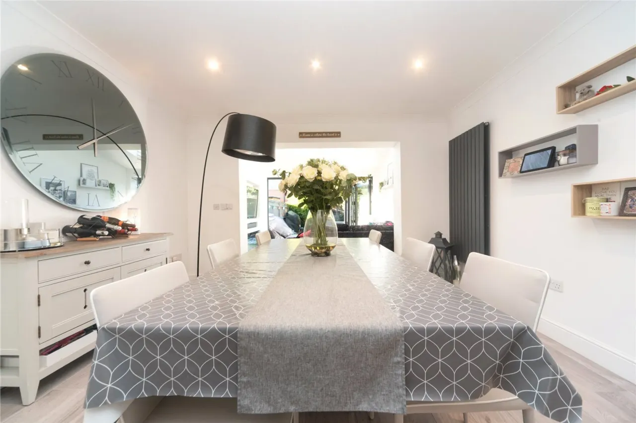 Campbell Close, Byfleet, West Byfleet..., photo 6