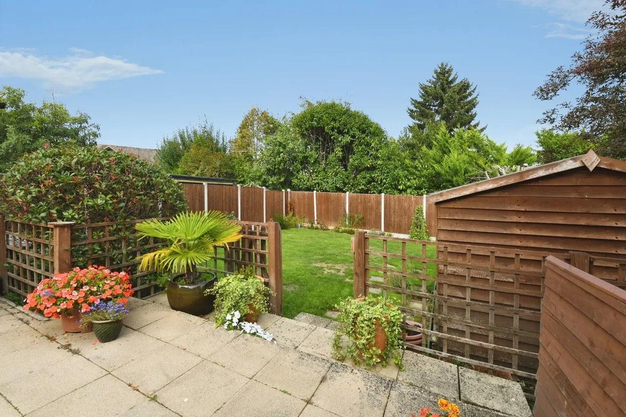 Priests Field, Ingrave, CM13, photo 26