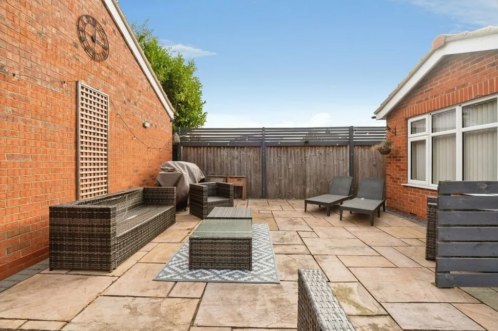 Bluebell Road, Grimsby, DN33, photo 30