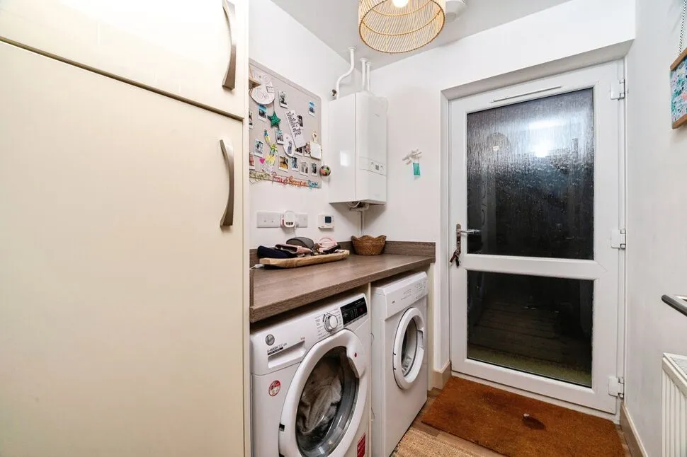 Bluebell Road, Grimsby, DN33, photo 28