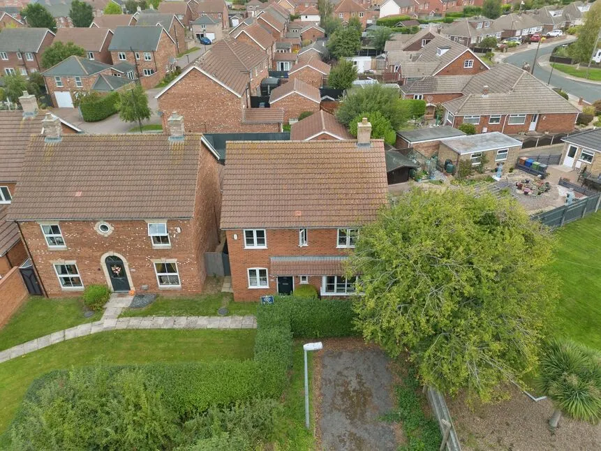 Bluebell Road, Grimsby, DN33, photo 24