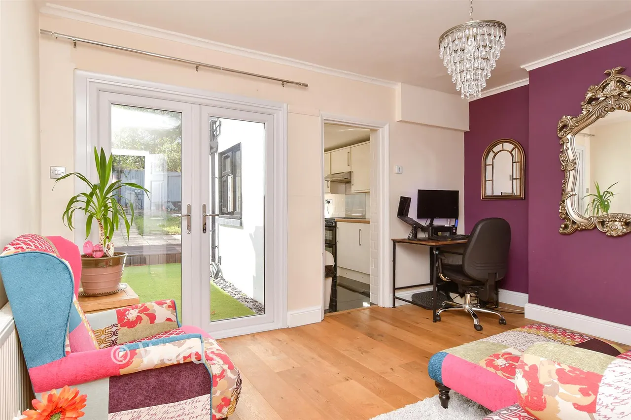 Pagitt Street, Chatham, ME4, photo 10