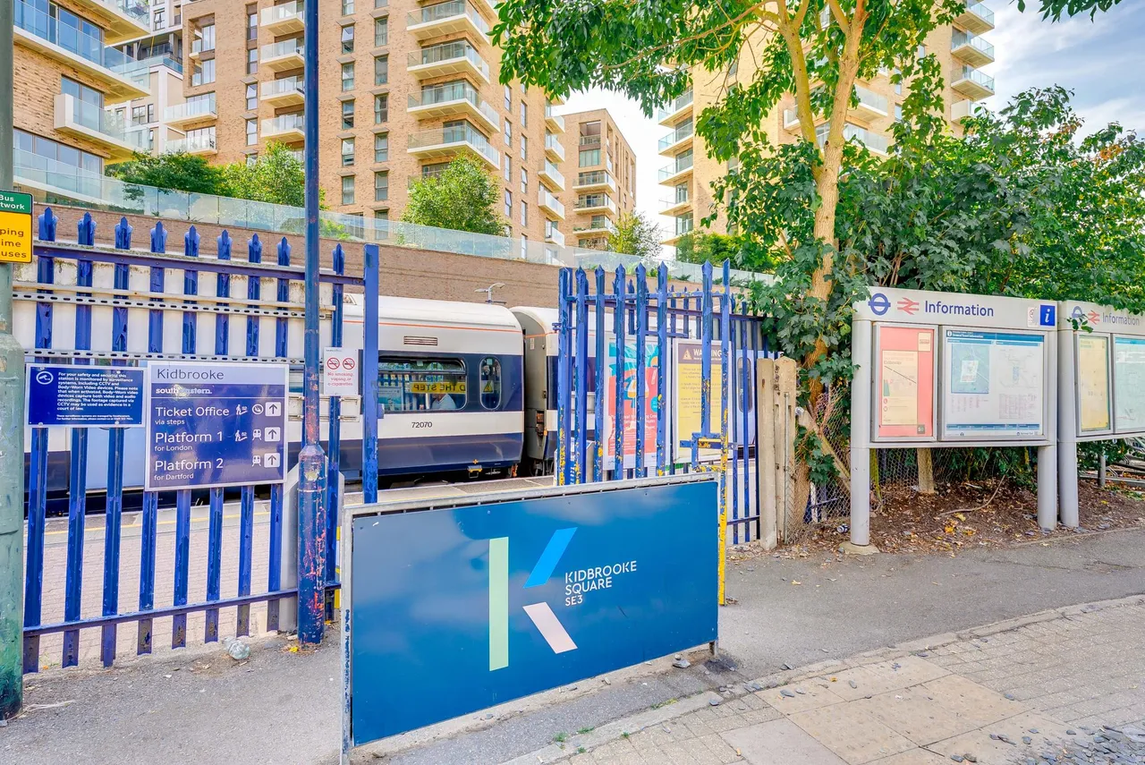 Glenside Grove, London, SE3, photo 31