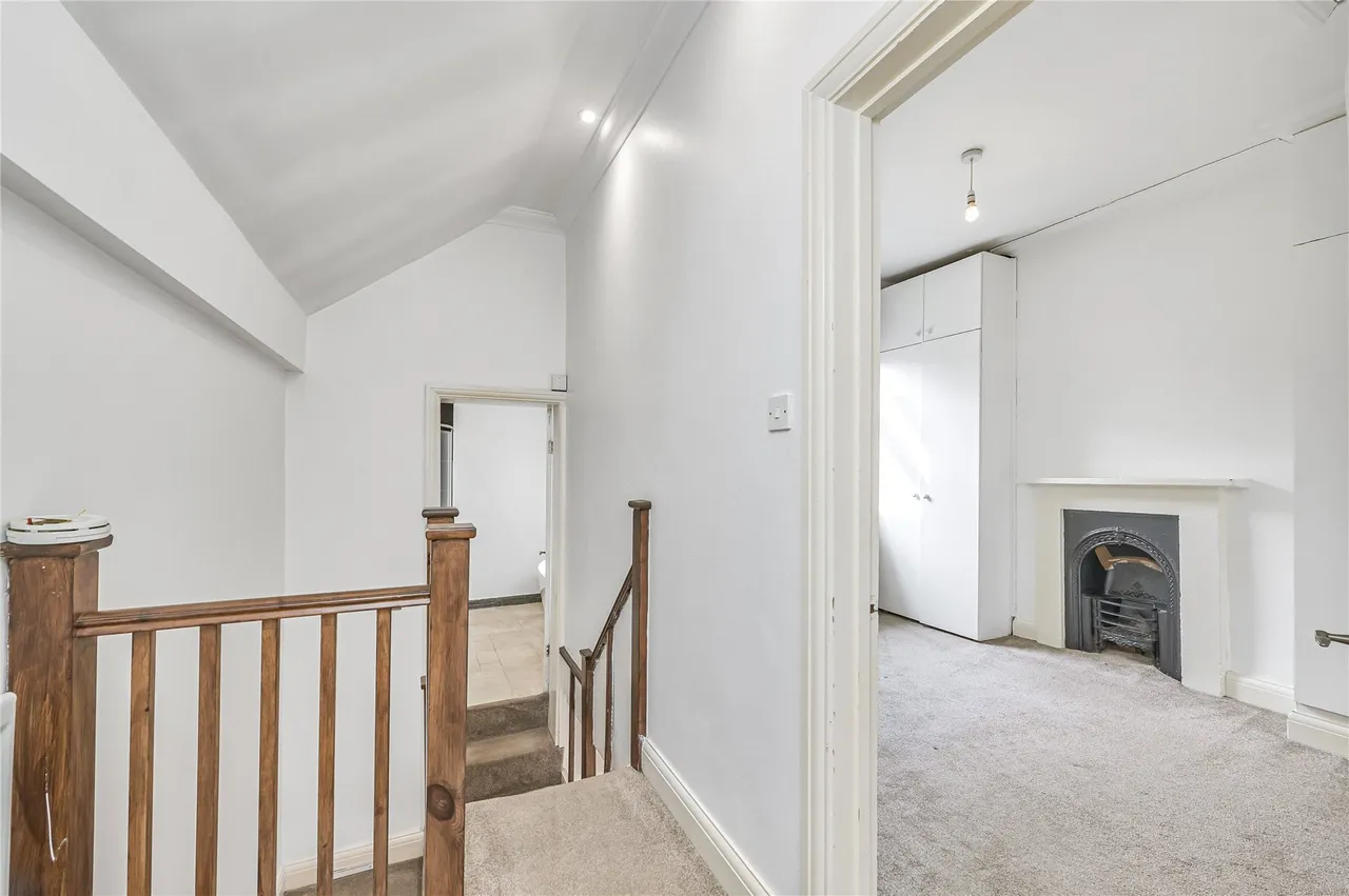 Verran Road, London, SW12, photo 13