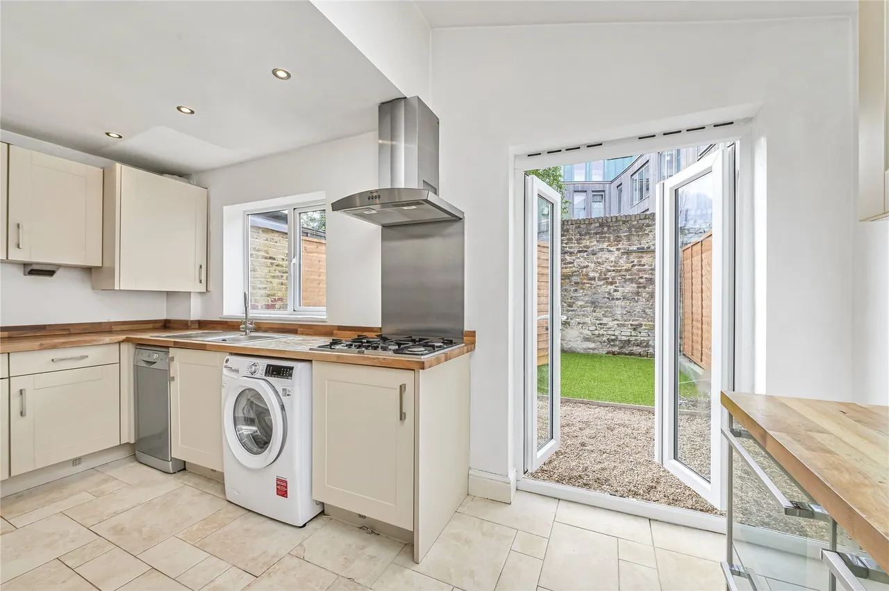Verran Road, London, SW12, photo 3