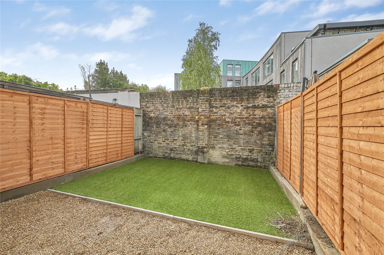 Verran Road, London, SW12, photo 2
