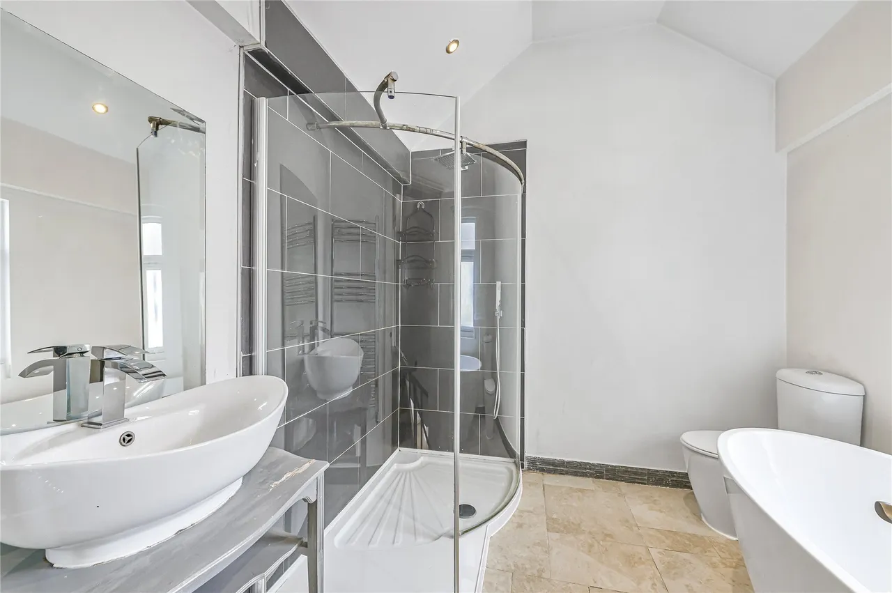 Verran Road, London, SW12, photo 12