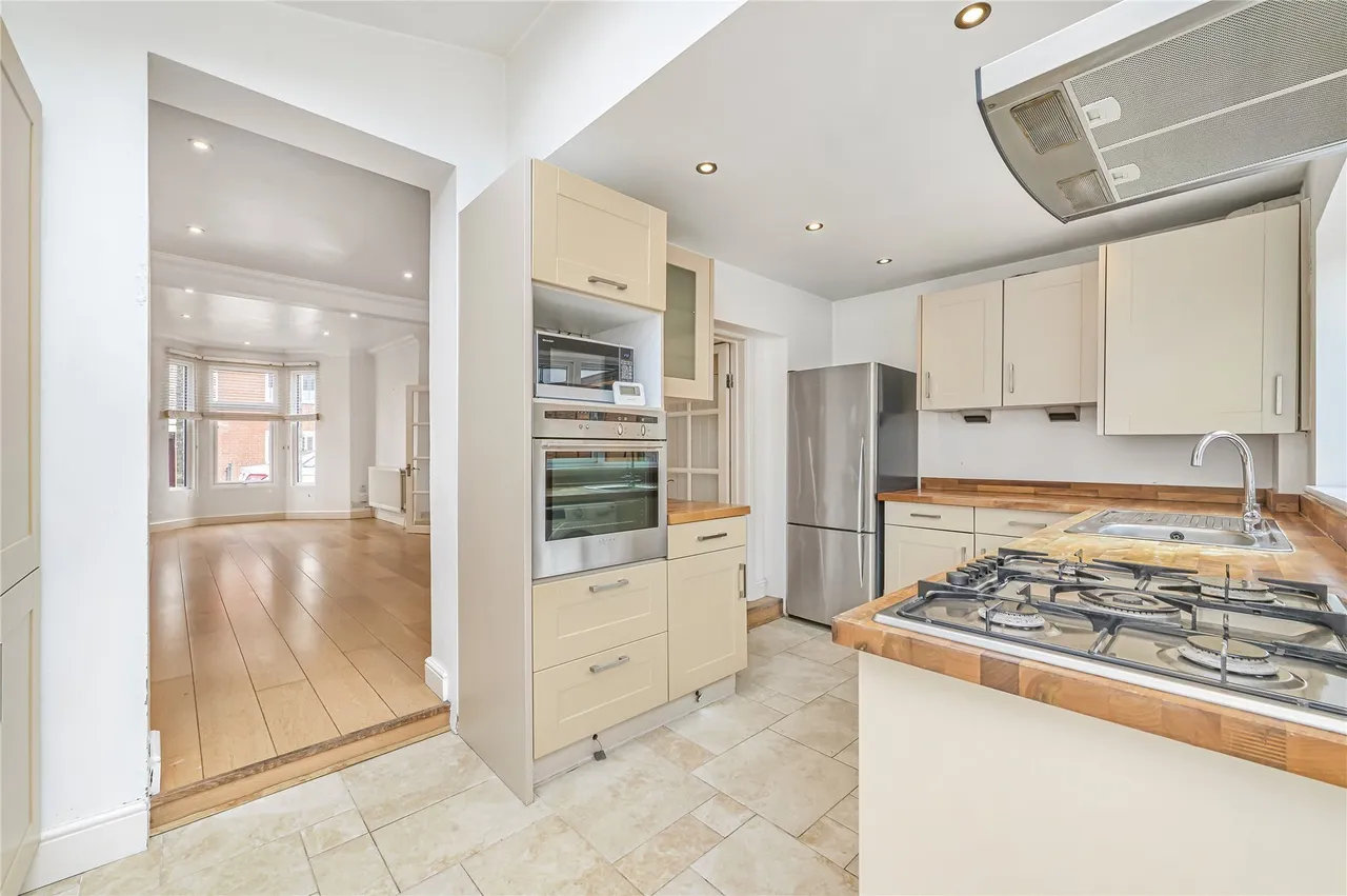 Verran Road, London, SW12, photo 9