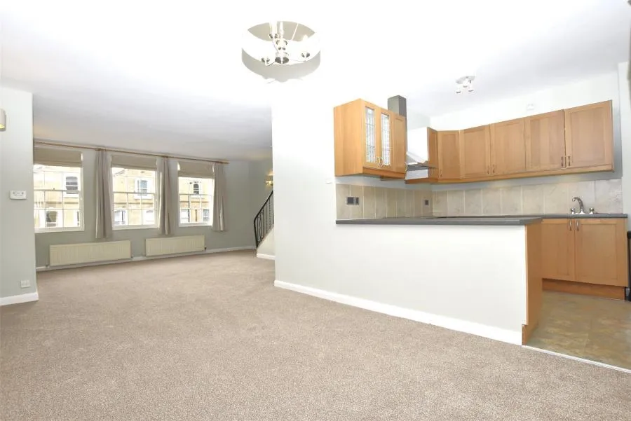 Prospect Place, Camden Road, BA1, photo 3