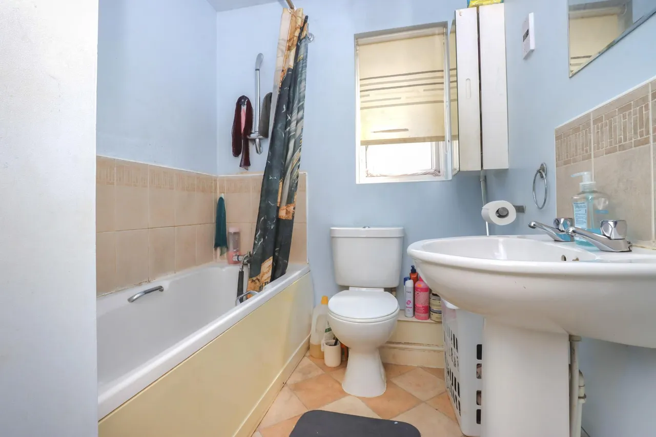 Raynald Road, Sheffield, S2, photo 13