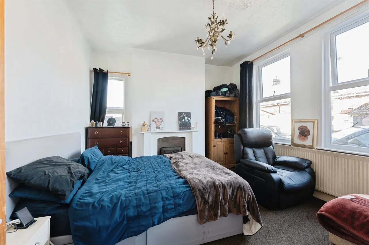 King Street, Ellesmere Port, photo 9