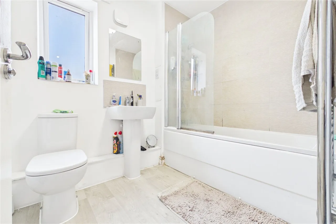 Langford Way, Thatcham, RG19, photo 9