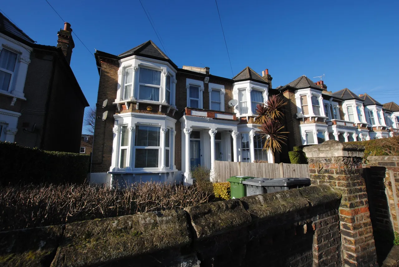 2 bed property to rent — Hurstbourne Road, Forest Hill, SE23 2AB