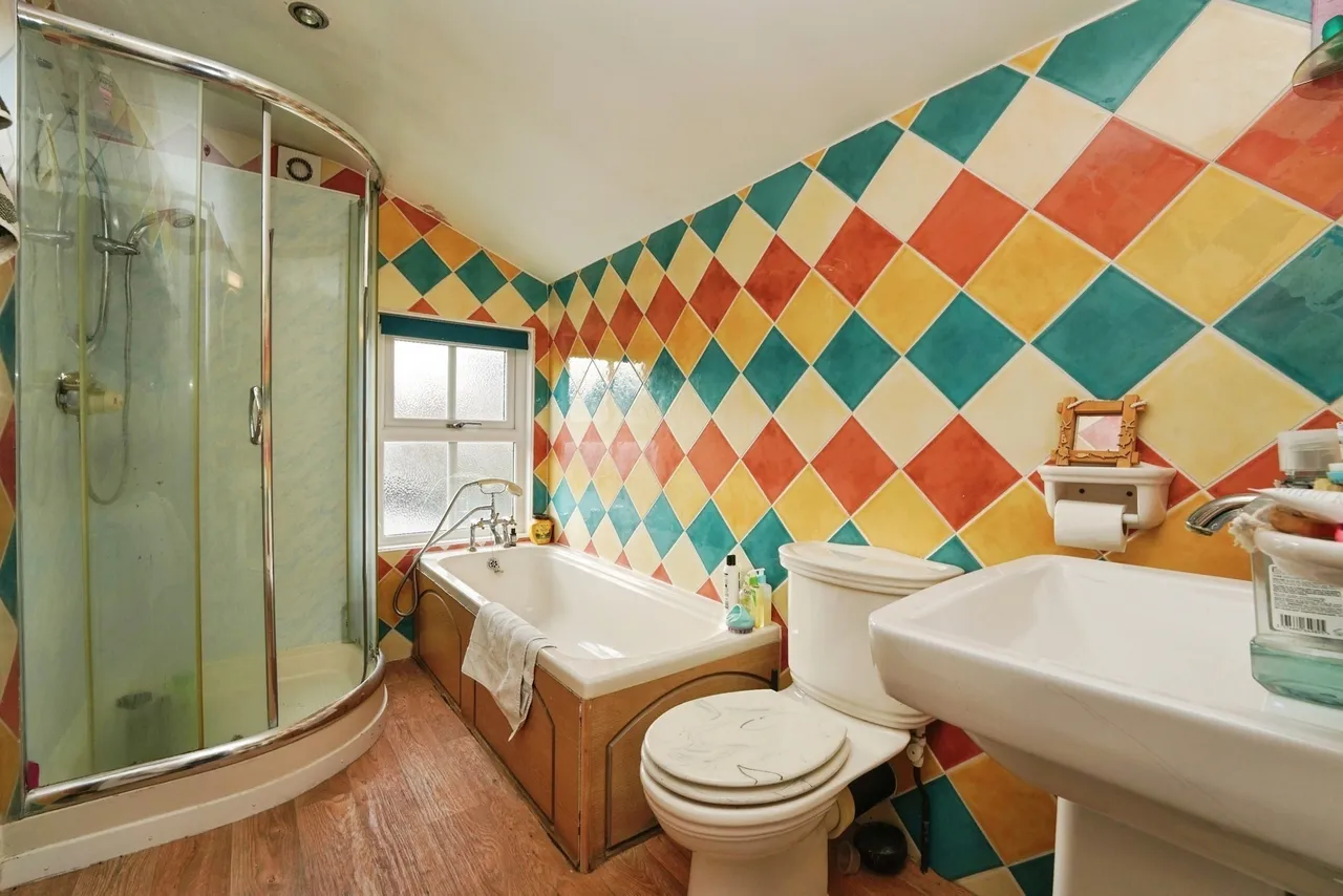 Kew Place, Cheltenham, GL53, photo 14