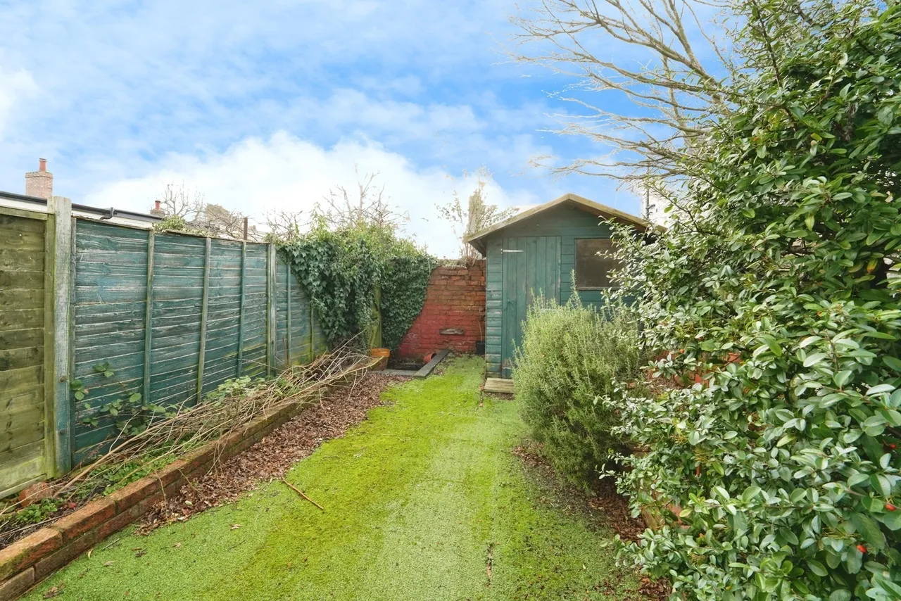 Kew Place, Cheltenham, GL53, photo 15